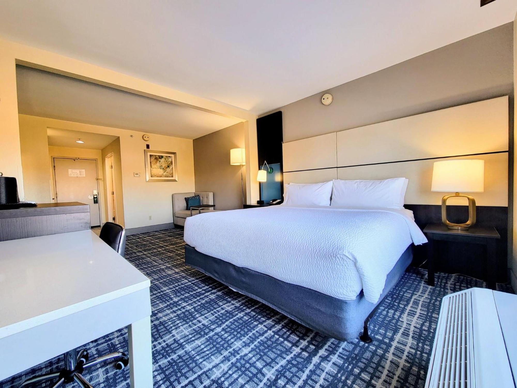 Holiday Inn - Belcamp - Aberdeen Area By Ihg Dış mekan fotoğraf